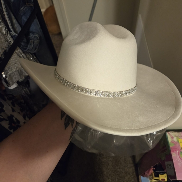 White Rhinestone Cowboy Hat M/L - Picture 6 of 7